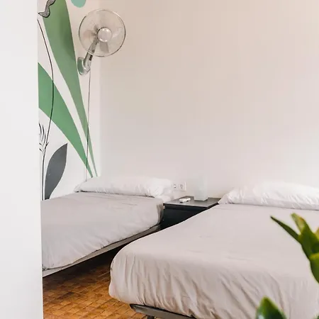 호스텔 Ocean Nomads Coworking 아로나